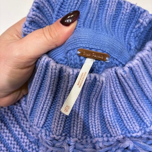 Free People Blue Sweetheart Sweater Sz XS - Picture 4 of 9